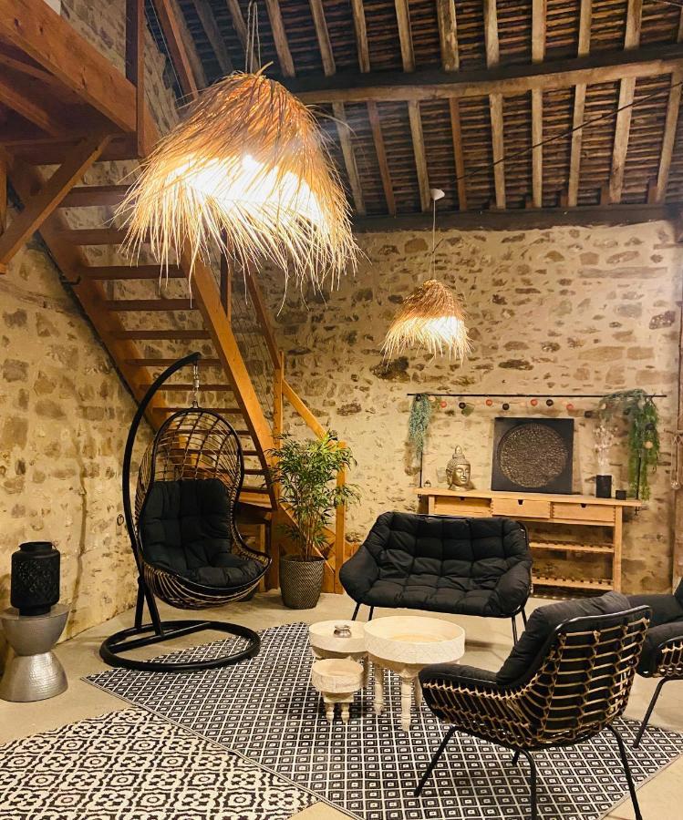 La Planque - Chambres avec Jacuzzi Fleury-en-Biere Exterior foto